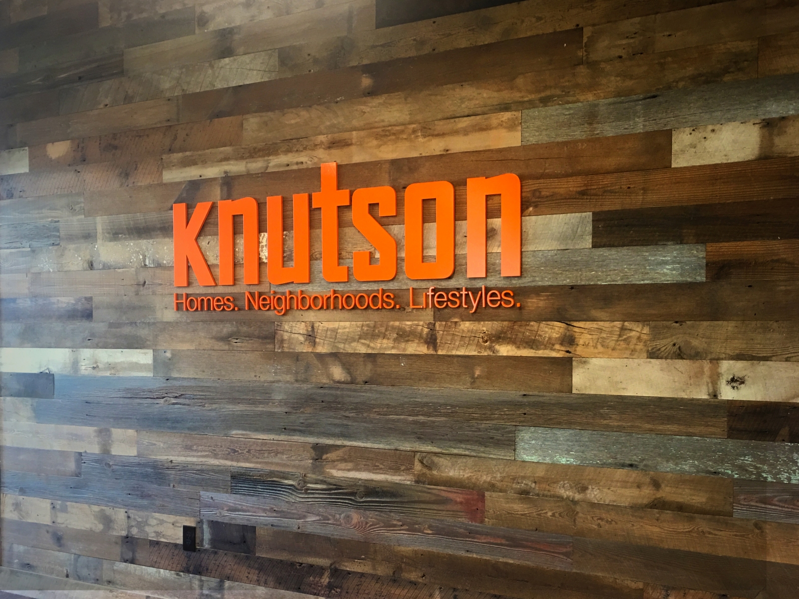 Knutson-Homes-Cut-Wall-Logo